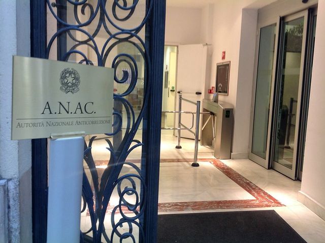 Codici di comportamento dei dipendenti pubblici: la relazione sulle Linee Guida Anac