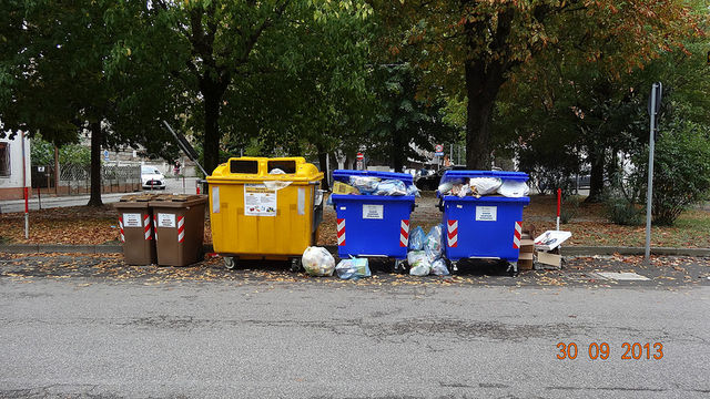 Smaltimento in discarica, pagamento dell'ecotassa ed apertura domenicale: la giurisdizione sui maggiori oneri 