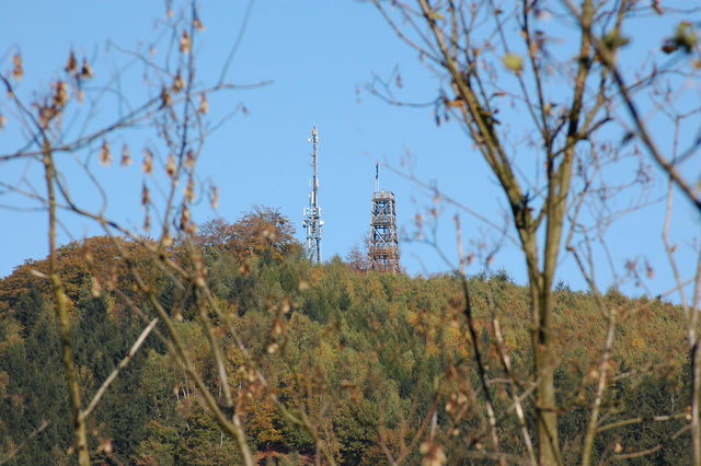 Impianti di telefonia: il problema dell'installazione di antenne nei territori comunali